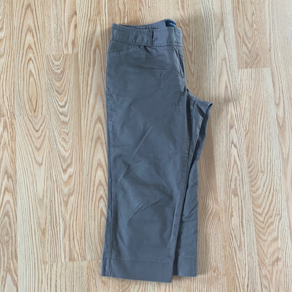 Charcoal capri